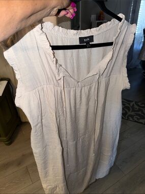 NAIF Cream Ruffle Cap-Sleeve Tunic Top